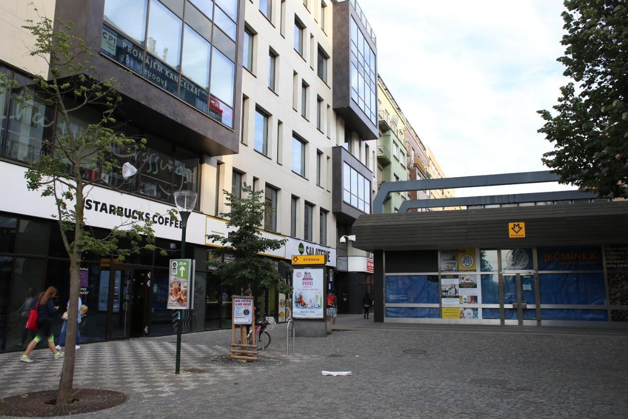Golden Family Apartments Prag Eksteriør billede